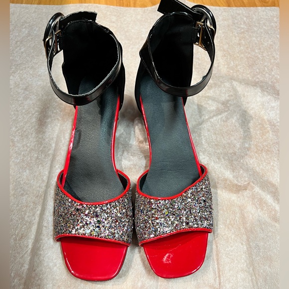 NWOT - Sequins Sandals in Red (US 6.5) - Picture 4 of 8
